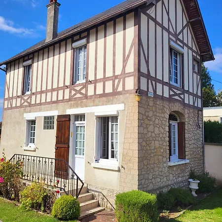 Holiday home Maison De A 100m De La Plage, Jardin, Sejour Convivial - Fr-1-788-97